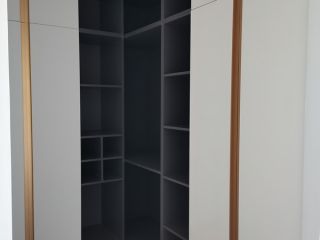 全屋定制衣帽間
